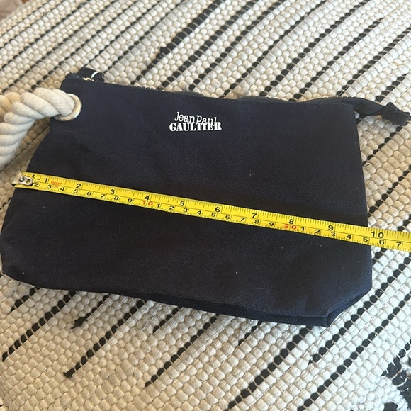 Pouch - Picture 8 of 9